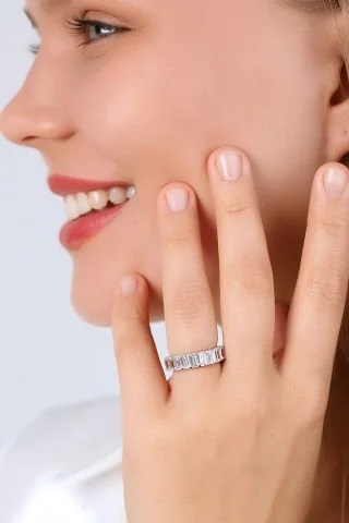 14 Ayar Altın Yarım Tur Baget Yüzük Resim 2