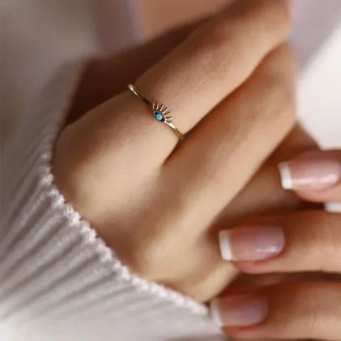 Kirpik Detay Yüzük Resim 1